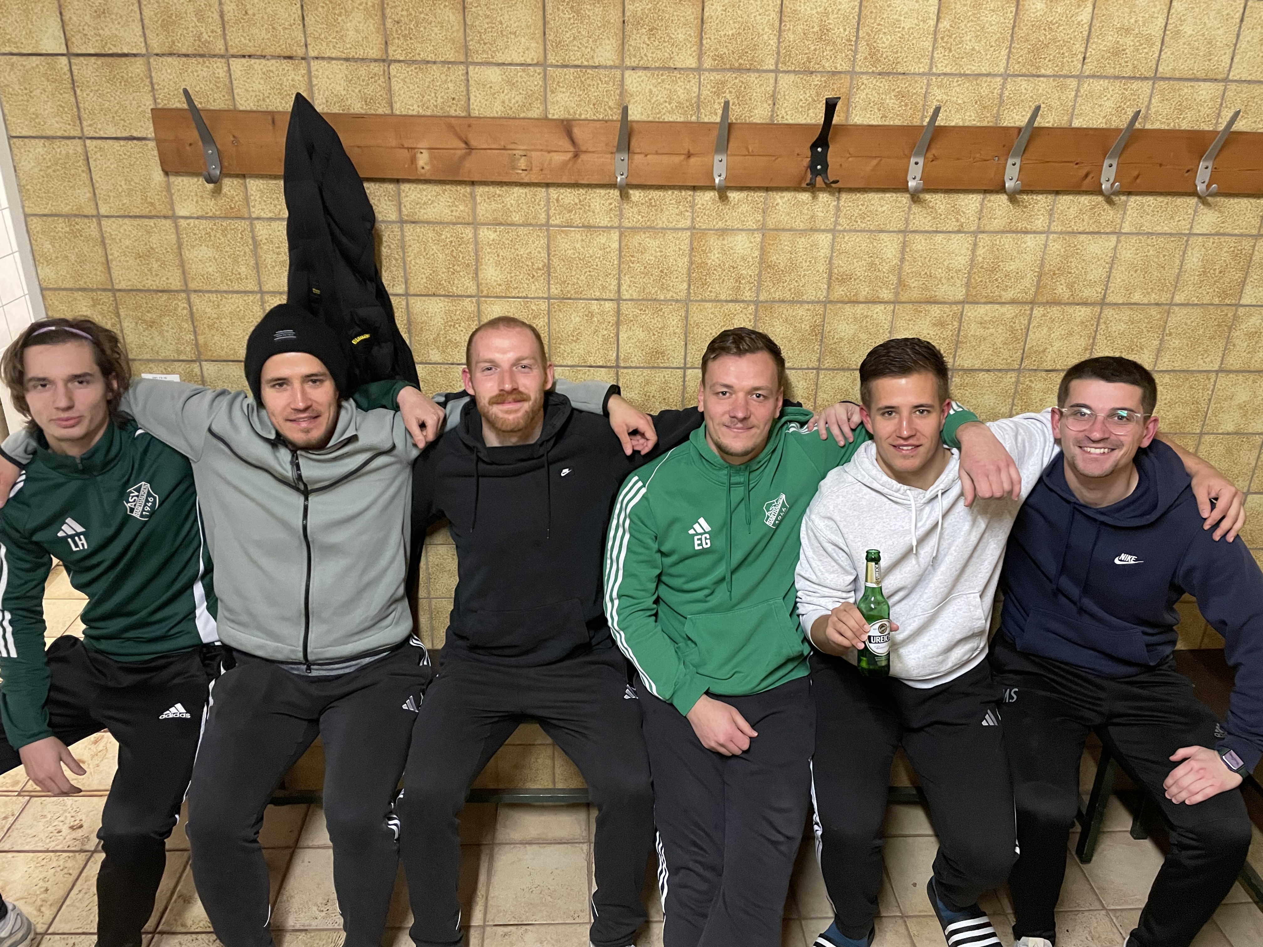 Marc Stürzebecher<br>Nikolas Lösch<br>Ewald Gatzke<br>Sebastian Cyperek<br>Philipp Lösch<br>Lukas Hoffmann<br>ASV Fahrgemeinschaft 1. Mannschaft<br>