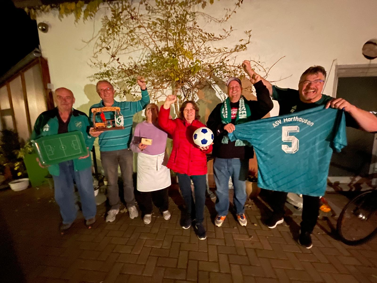 Stammtisch „dumm gebbabeld is glei“<br>